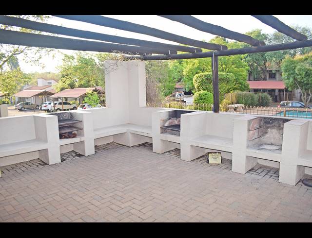 2 BEDROOM TOWNHOUSE FOR SALE IN ORIEL
